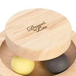Designed by Lotte Mia puinen leikkitorni kissoille