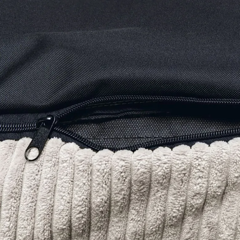 Designed by Lotte -sohvatyyny Ribbed, vaaleanharmaa