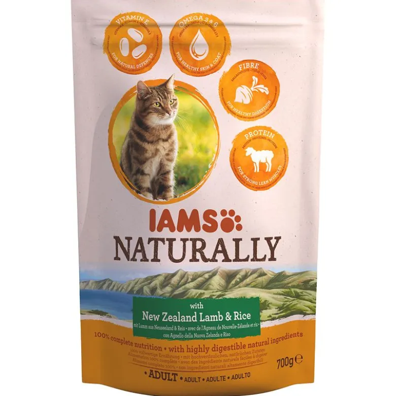 IAMS Naturally Cat Adult -säästöpakkaus 2 x 2,7 kg