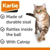 Karlie-sisalipallot höyhenillä ja helistimellä