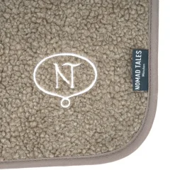 Nomad Tales Blush Taupe -vedenpitävä peitto