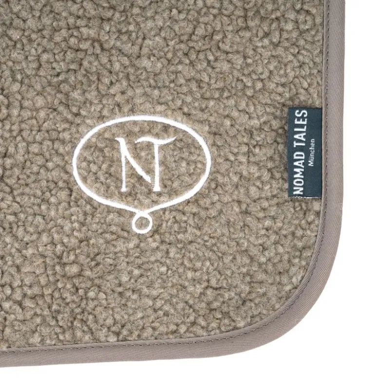 Nomad Tales Blush Taupe -vedenpitävä peitto