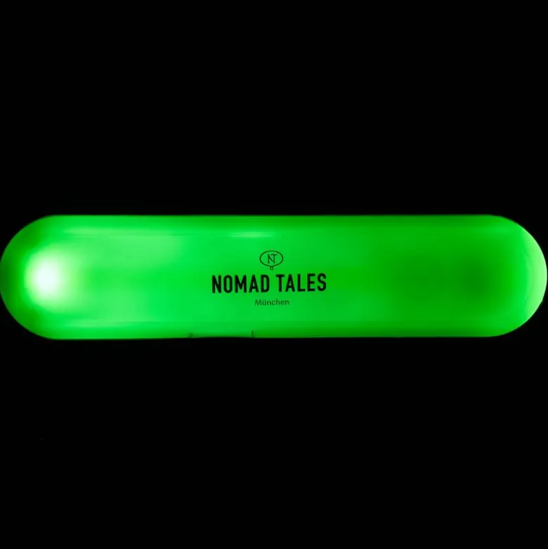 Nomad Tales Spirit USB -valaiseva silikoninauha