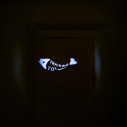 TIAKI Dragonfly -kissanonki LED-osoittimella